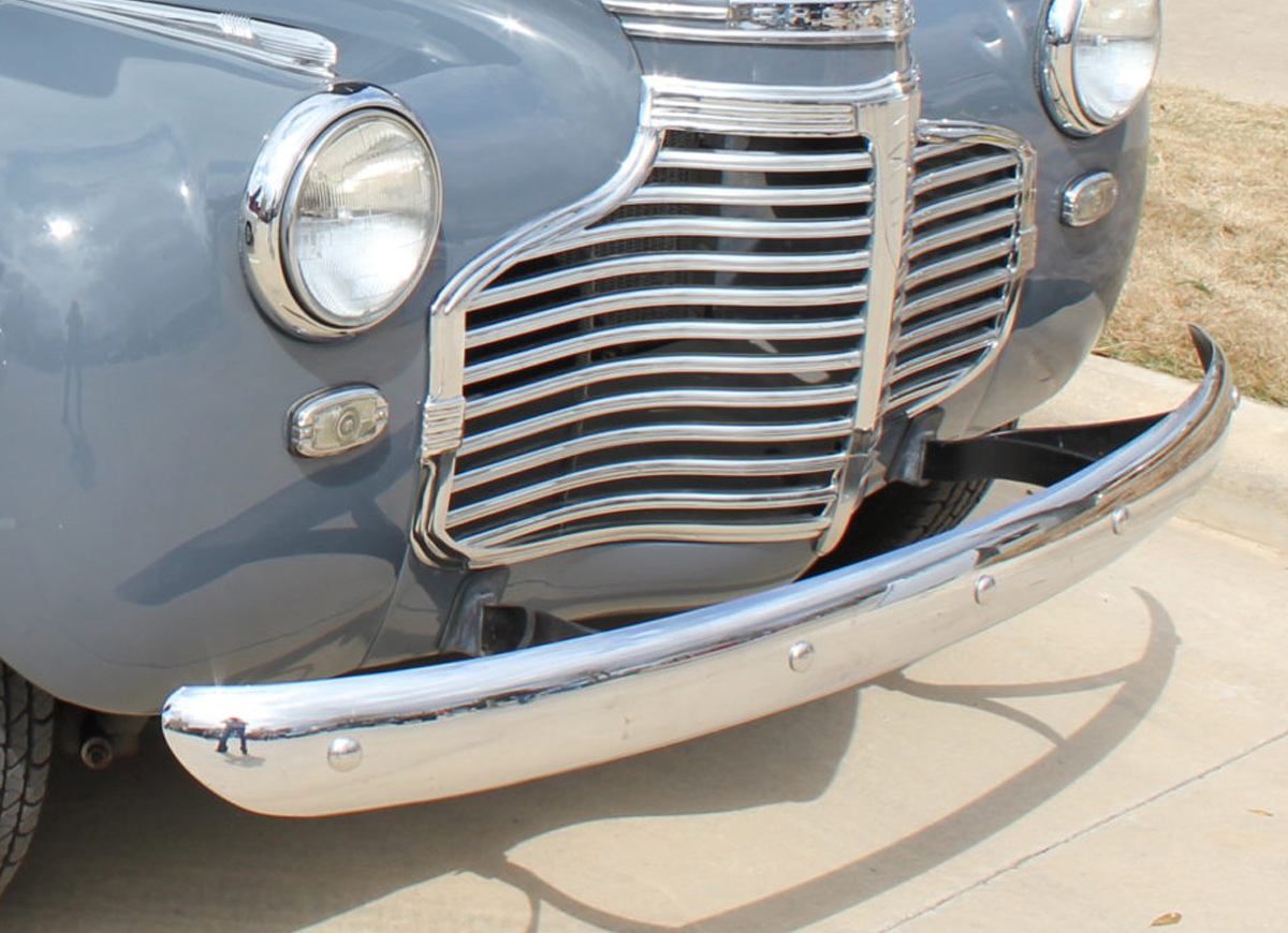 41 Cheverolet Coupe Front detail
