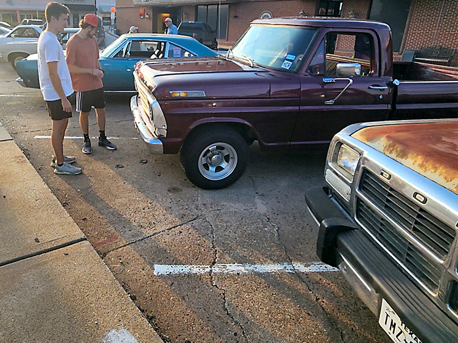 Austin County Cruisers Gathering on the Square Bellville